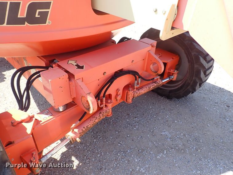 image for item DN1943 2005 JLG 600AJ  boom lift