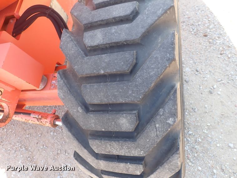 image for item DN1943 2005 JLG 600AJ  boom lift