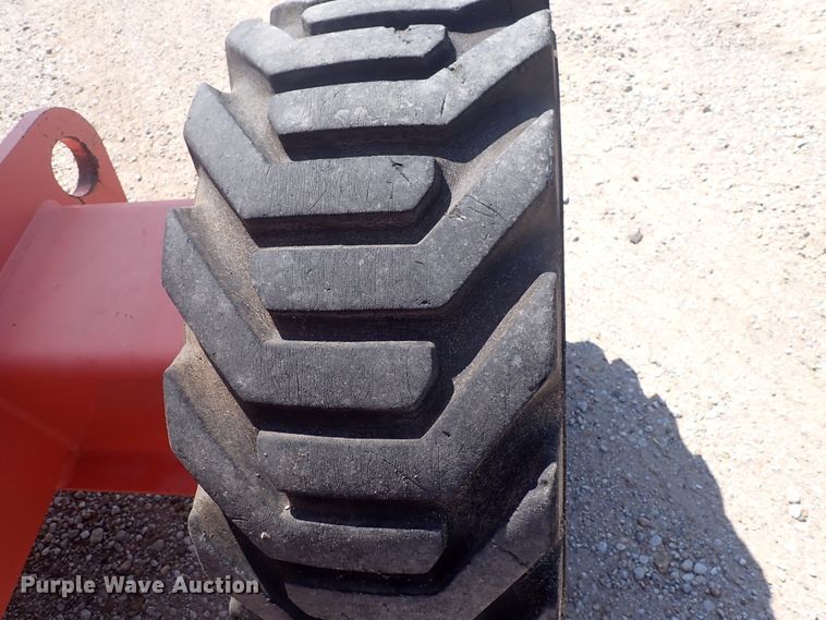 image for item DN1943 2005 JLG 600AJ  boom lift