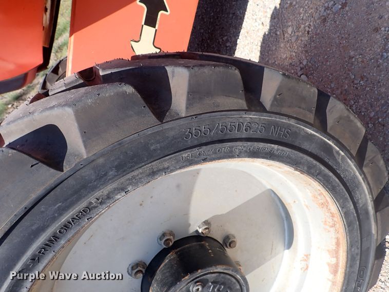 image for item DN1943 2005 JLG 600AJ  boom lift