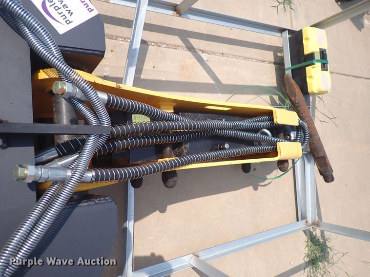 image for item DN2007 SH750 skid steer breaker