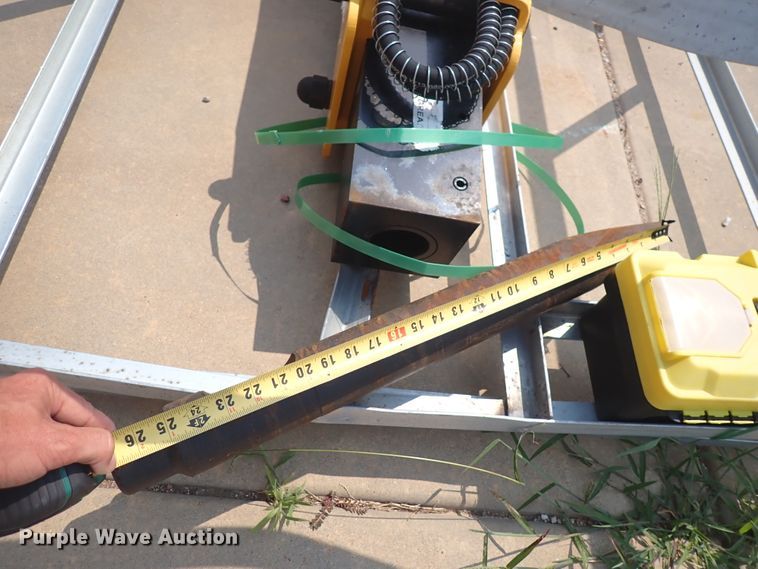 image for item DN2007 SH750 skid steer breaker