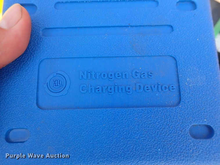 image for item DN2007 SH750 skid steer breaker