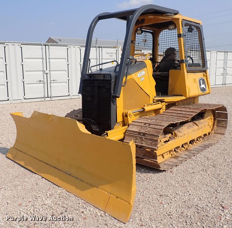 image for item DN2015 2001 John Deere 450H LGP  dozer