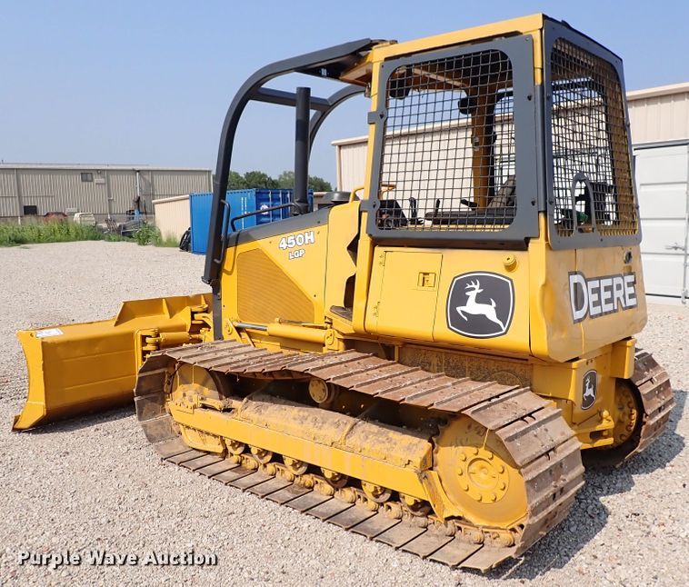 image for item DN2015 2001 John Deere 450H LGP  dozer