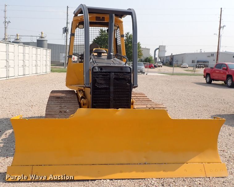 image for item DN2015 2001 John Deere 450H LGP  dozer