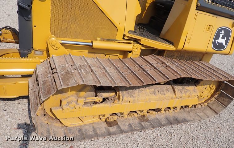 image for item DN2015 2001 John Deere 450H LGP  dozer