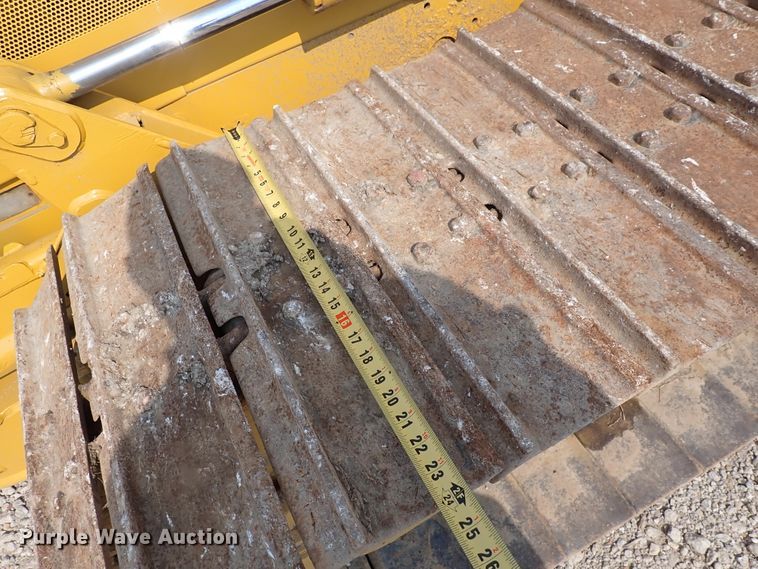 image for item DN2015 2001 John Deere 450H LGP  dozer