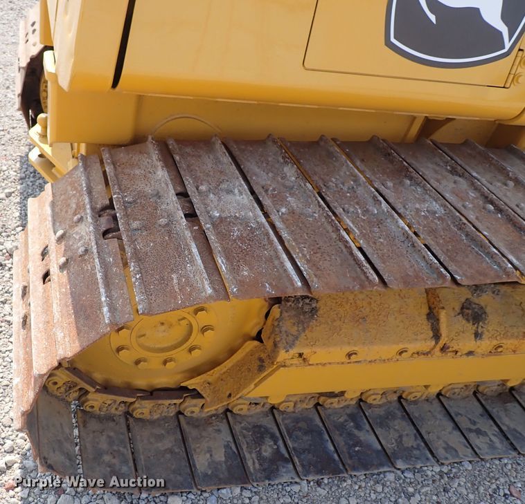 image for item DN2015 2001 John Deere 450H LGP  dozer