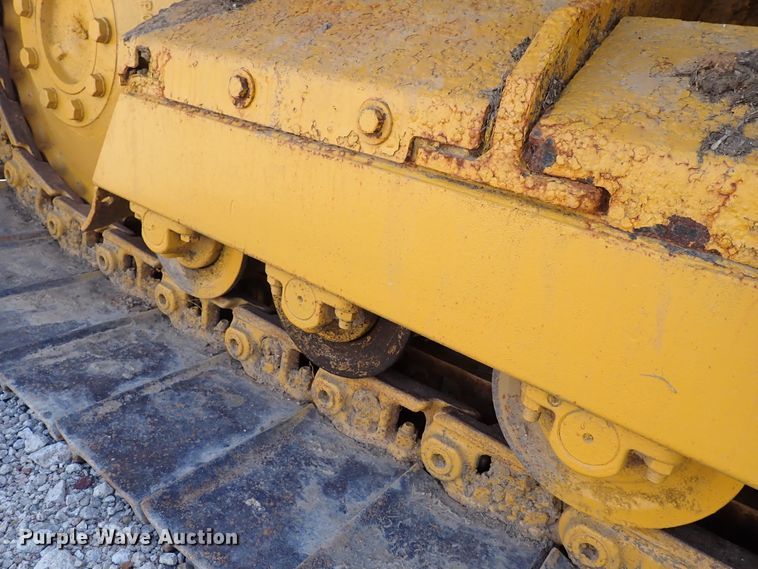 image for item DN2015 2001 John Deere 450H LGP  dozer