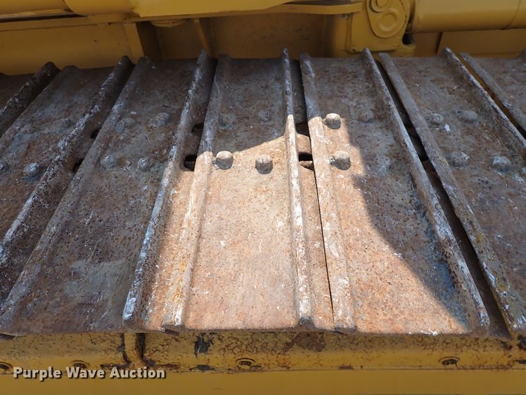 image for item DN2015 2001 John Deere 450H LGP  dozer