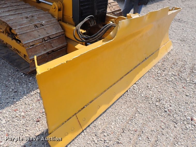 image for item DN2015 2001 John Deere 450H LGP  dozer