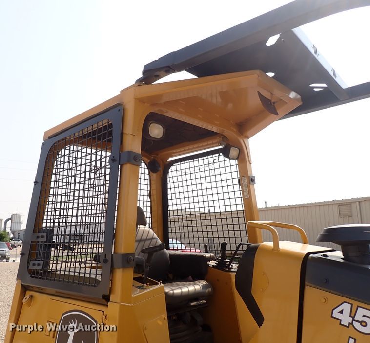 image for item DN2015 2001 John Deere 450H LGP  dozer