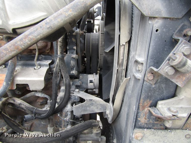 image for item EV9298 2005 Mack CV713  semi truck