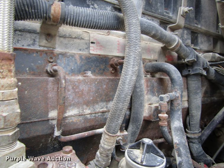 image for item EV9300 1994 International 9200  dump truck