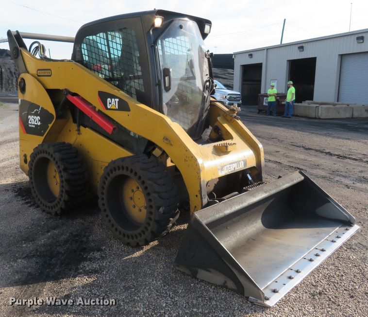 image for item FP9366 2012 Caterpillar 262C  skid steer loader