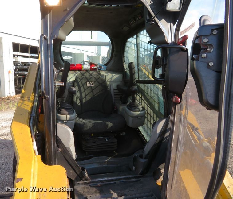 image for item FP9366 2012 Caterpillar 262C  skid steer loader
