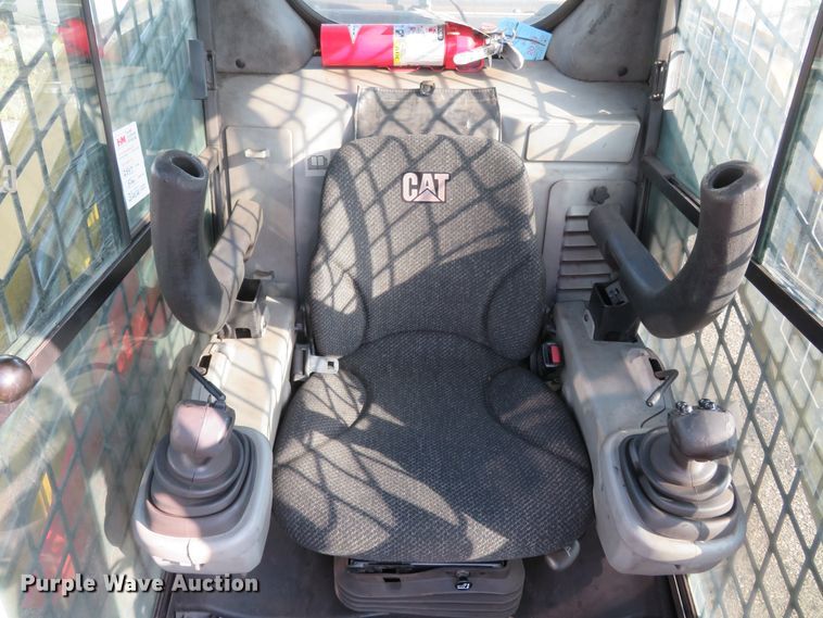 image for item FP9366 2012 Caterpillar 262C  skid steer loader