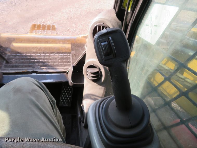 image for item FP9366 2012 Caterpillar 262C  skid steer loader