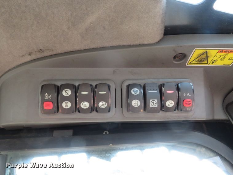 image for item FP9366 2012 Caterpillar 262C  skid steer loader