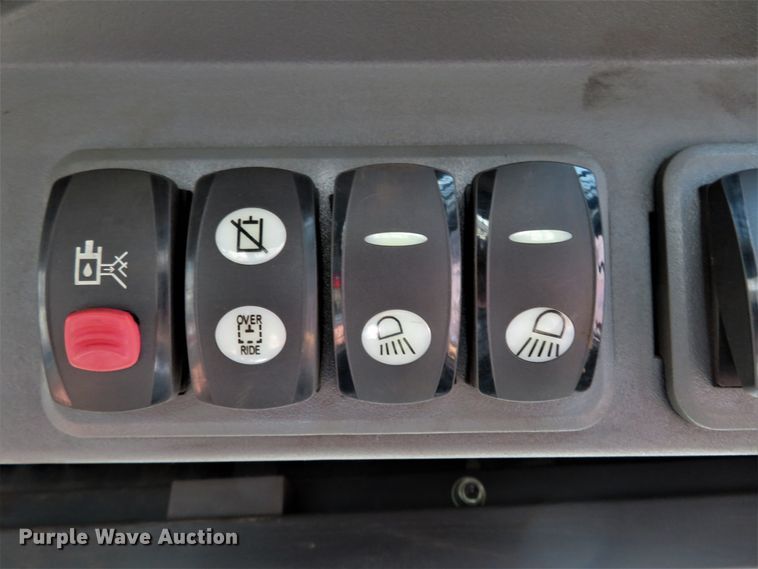 image for item FP9366 2012 Caterpillar 262C  skid steer loader