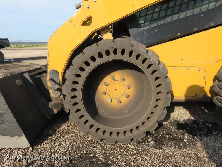 image for item FP9366 2012 Caterpillar 262C  skid steer loader