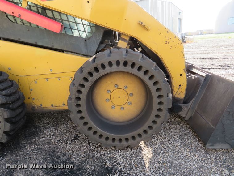 image for item FP9366 2012 Caterpillar 262C  skid steer loader