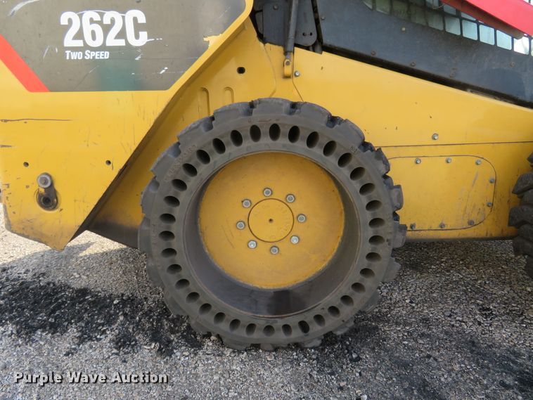 image for item FP9366 2012 Caterpillar 262C  skid steer loader