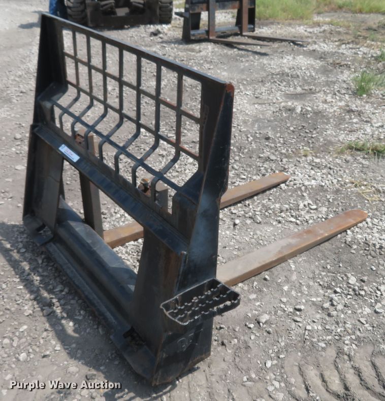 image for item FP9366 2012 Caterpillar 262C  skid steer loader