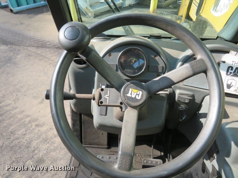 image for item FP9368 2011 Caterpillar TH255  telehandler