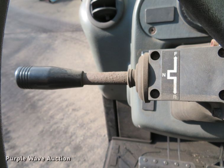 image for item FP9368 2011 Caterpillar TH255  telehandler