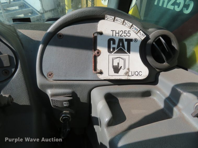 image for item FP9368 2011 Caterpillar TH255  telehandler