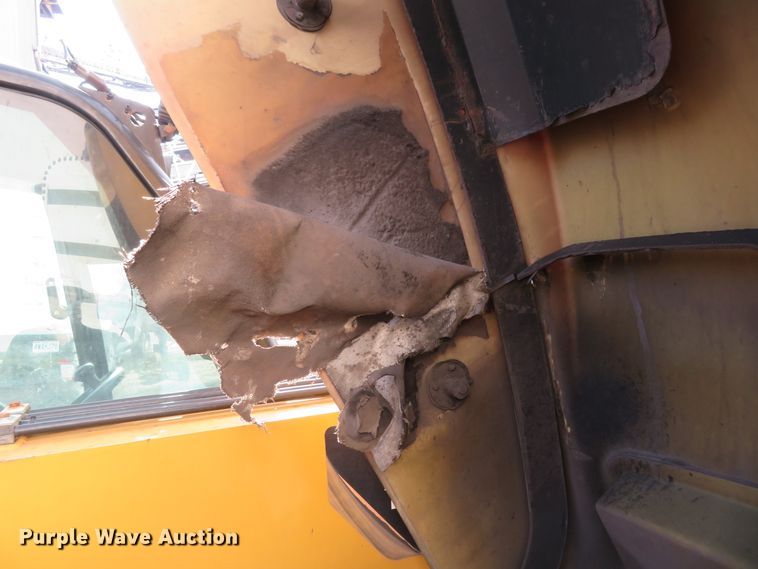 image for item FP9368 2011 Caterpillar TH255  telehandler