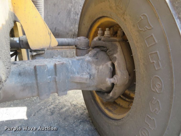 image for item FP9368 2011 Caterpillar TH255  telehandler