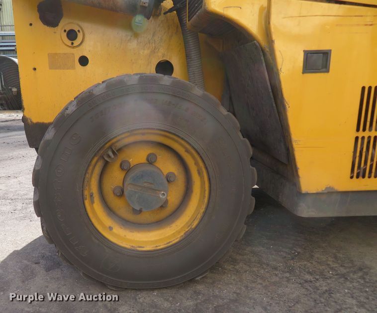 image for item FP9368 2011 Caterpillar TH255  telehandler