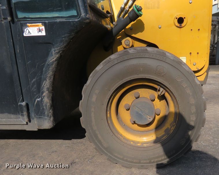 image for item FP9368 2011 Caterpillar TH255  telehandler