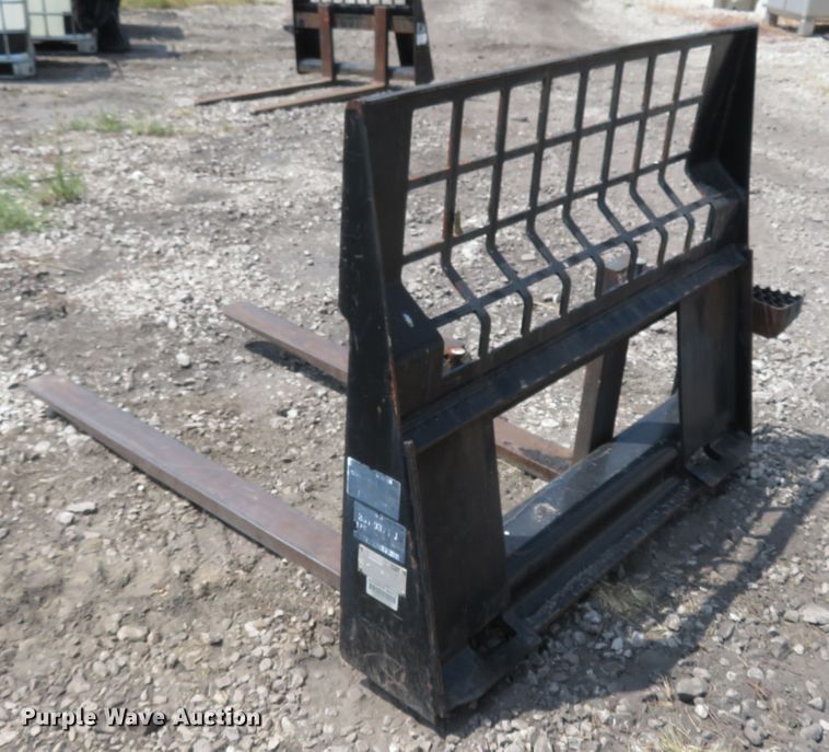 image for item FP9368 2011 Caterpillar TH255  telehandler