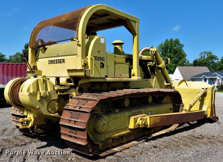 image for item FP9371 1978 International TD25C  dozer