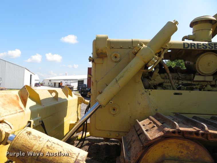 image for item FP9371 1978 International TD25C  dozer