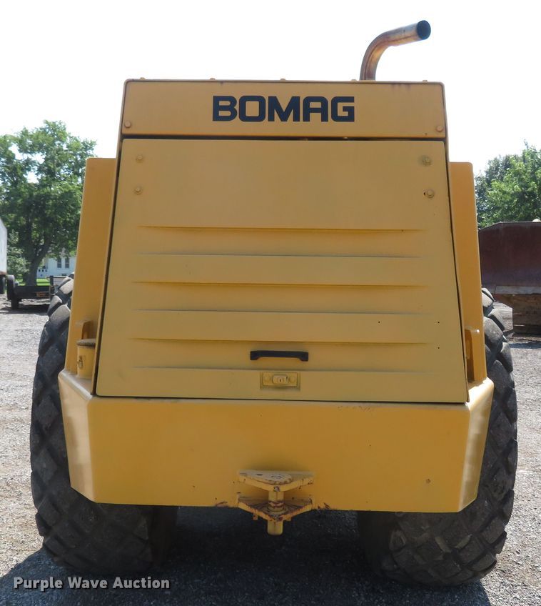 image for item FP9372 1989 Bomag BW213D  single drum vibratory roller