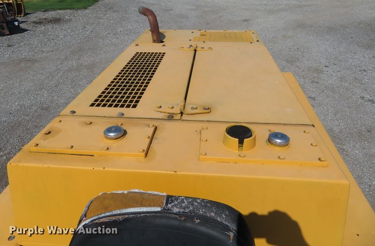 image for item FP9372 1989 Bomag BW213D  single drum vibratory roller