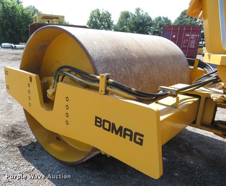 image for item FP9372 1989 Bomag BW213D  single drum vibratory roller