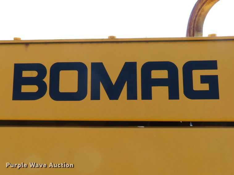 image for item FP9372 1989 Bomag BW213D  single drum vibratory roller