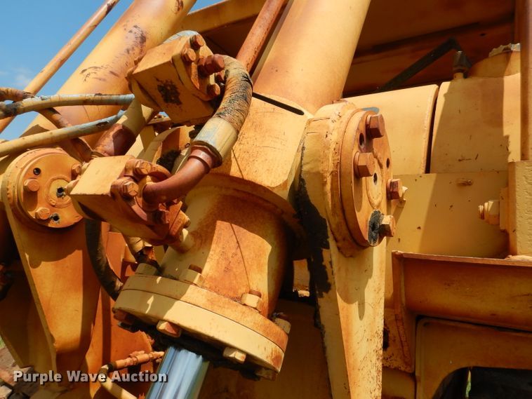image for item HC9183 Dresser TD25  crawler cable plow