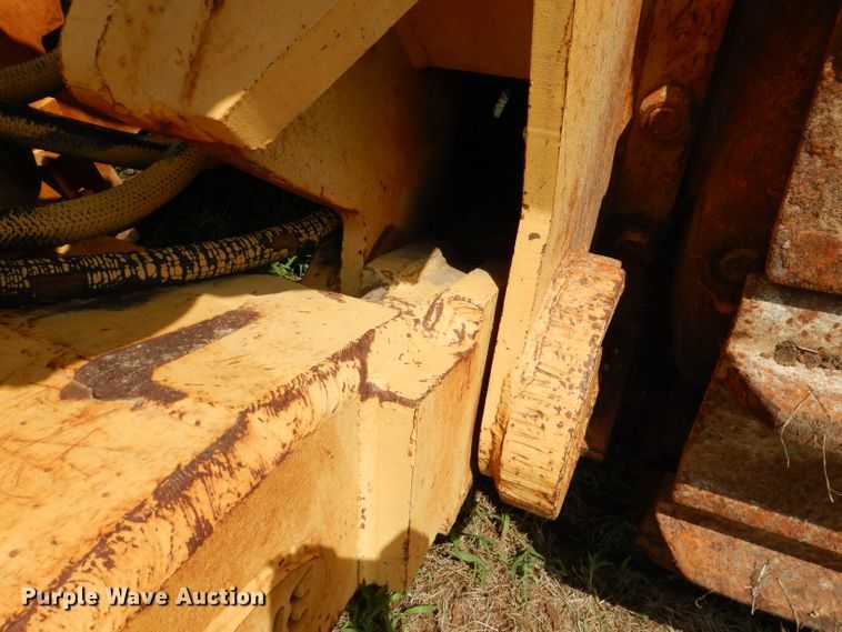 image for item HC9183 Dresser TD25  crawler cable plow