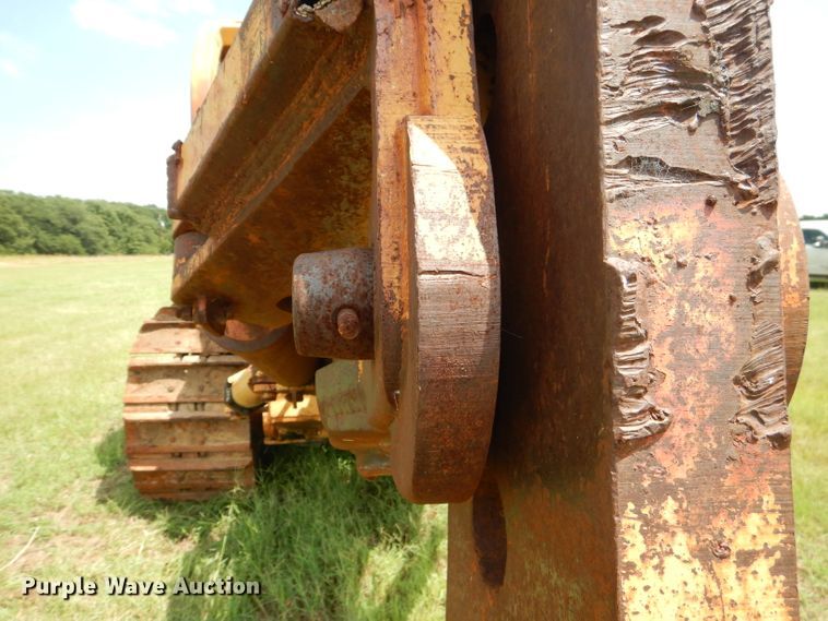 image for item HC9183 Dresser TD25  crawler cable plow