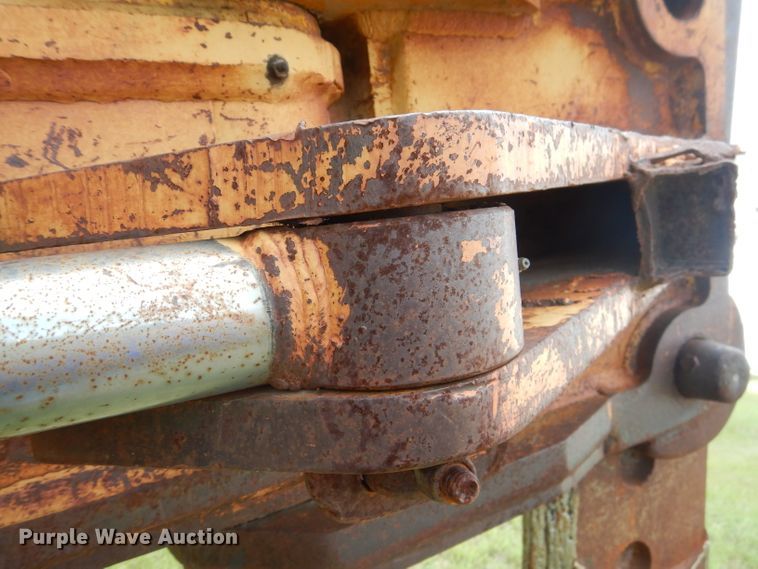 image for item HC9183 Dresser TD25  crawler cable plow