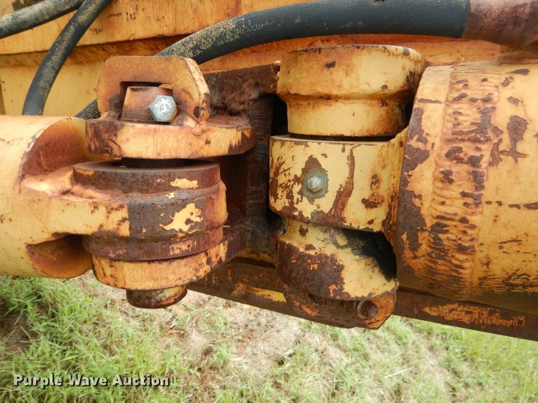 image for item HC9183 Dresser TD25  crawler cable plow