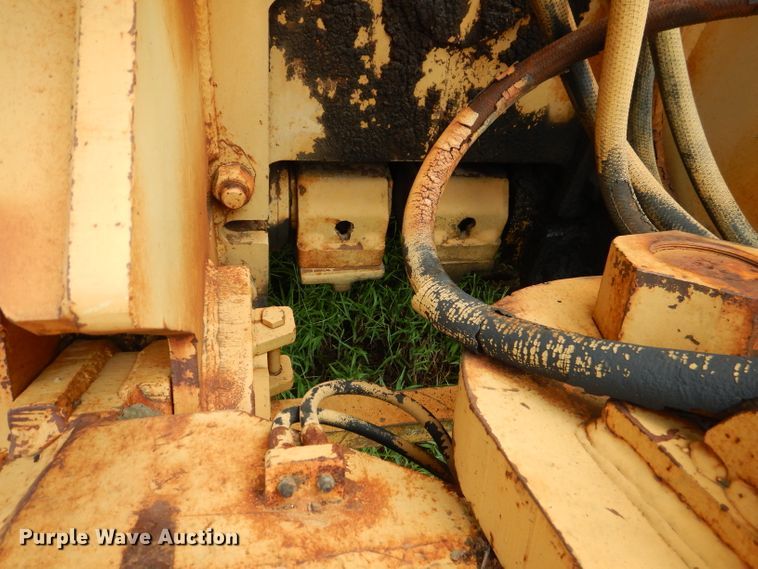 image for item HC9183 Dresser TD25  crawler cable plow
