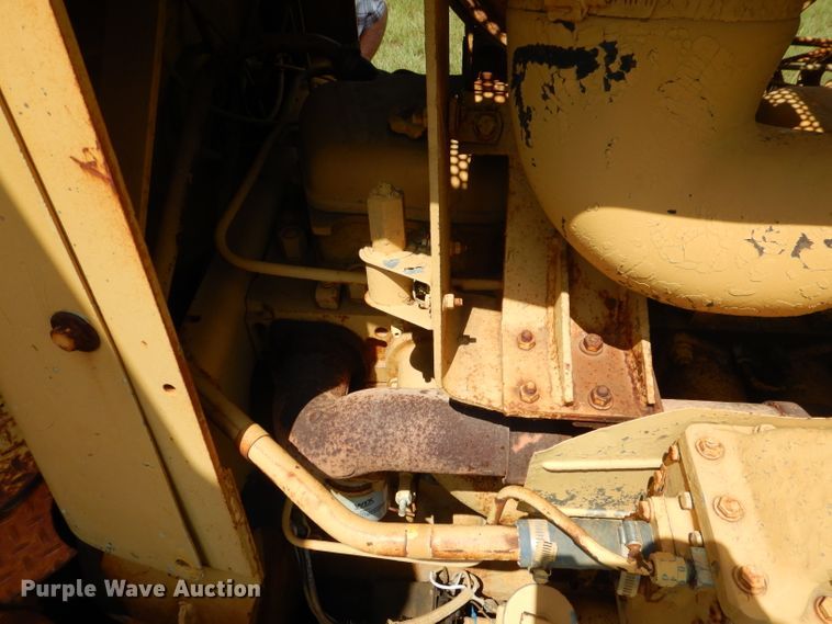 image for item HC9183 Dresser TD25  crawler cable plow